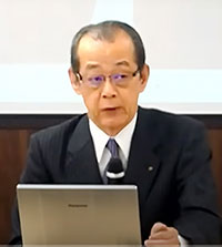 川俣氏