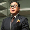 岩月氏