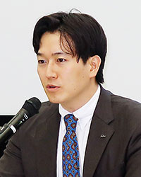 内藤専務
