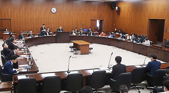 参議院厚生労働委員会