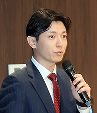 代表理事の漆畑氏