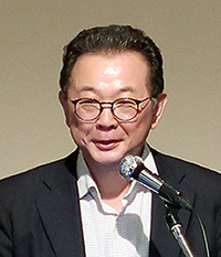 平野氏