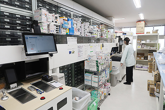 最上センター薬局の調剤室