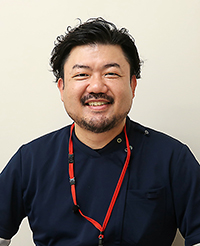 川野氏