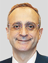 箕浦氏
