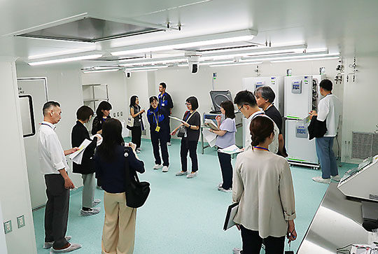 小ユニット細胞調製室