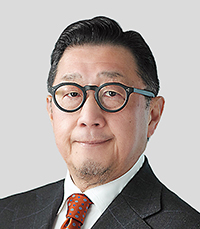 岩月進氏