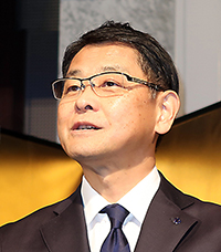奥田氏