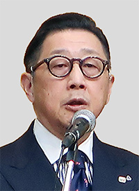 岩月氏