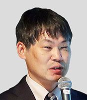 菊地氏