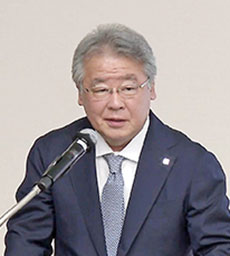 井上氏