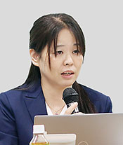 藤井江美氏