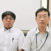 井上和幸課長(右)と枝川哲也参事