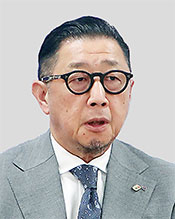 岩月進氏