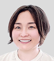 明保能氏