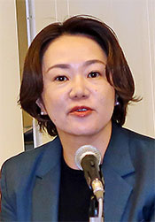 宮柱明日香氏