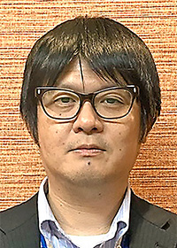 新川氏